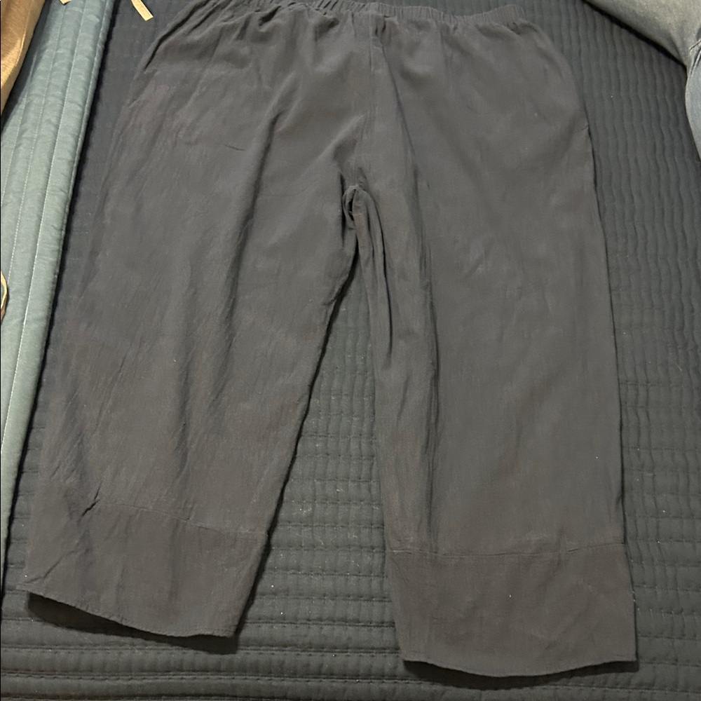 Navy blue Wide-Leg Cropped Pants - Picture 2 of 2